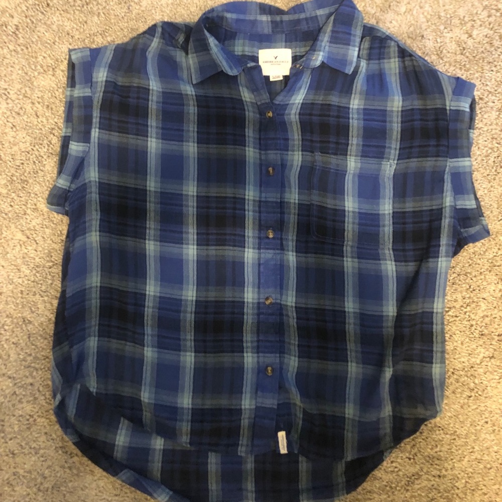 American Eagle Plaid short sleeved shirt